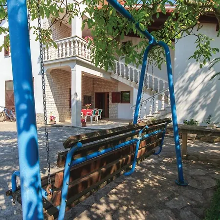 3 Bedroom Lovely In Barban Prnjani
